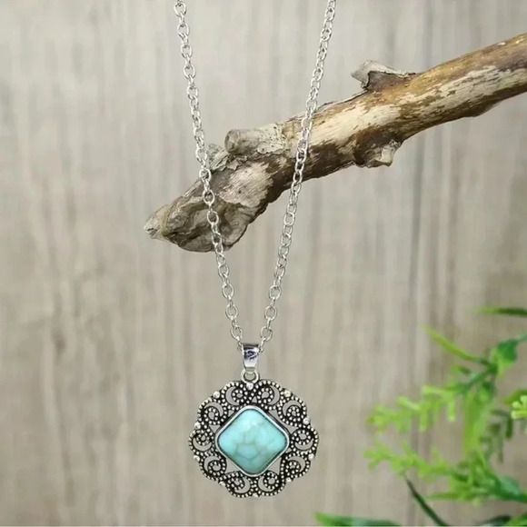 Vintage Silver Turquoise Charm Necklace - Picture 1 of 2